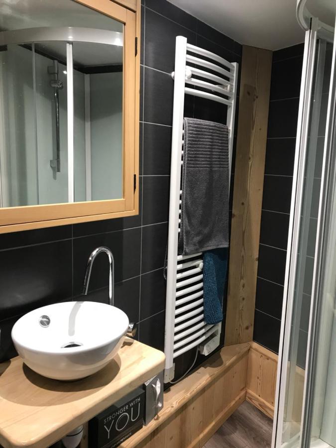Le Saporta- Studios Et Appartements Meubles De Tourisme Le Lioran Luaran gambar