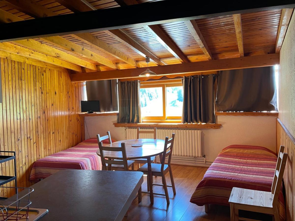 Le Saporta- Studios Et Appartements Meubles De Tourisme Le Lioran Luaran gambar