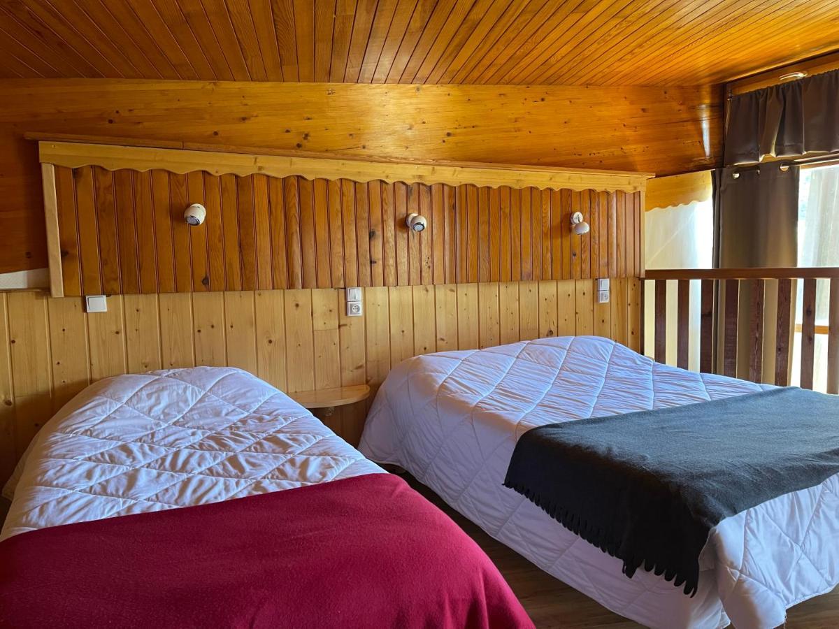 Le Saporta- Studios Et Appartements Meubles De Tourisme Le Lioran Luaran gambar