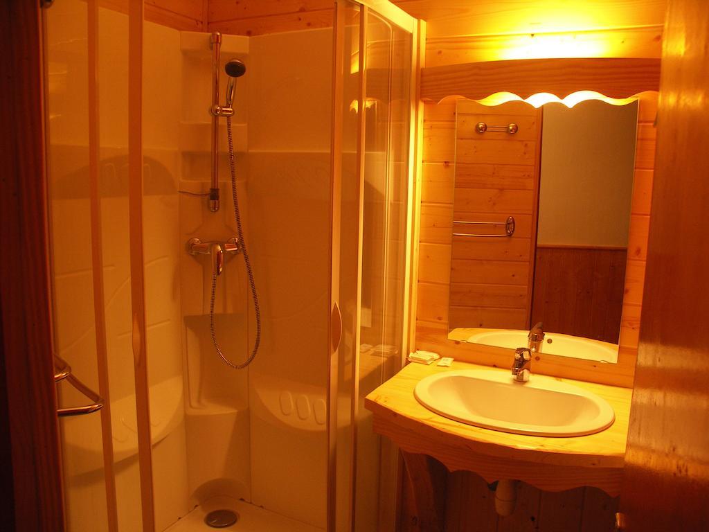 Le Saporta- Studios Et Appartements Meubles De Tourisme Le Lioran Bilik gambar