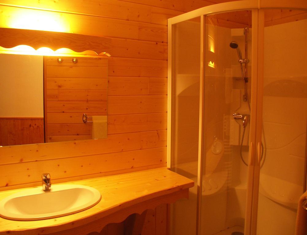 Le Saporta- Studios Et Appartements Meubles De Tourisme Le Lioran Luaran gambar
