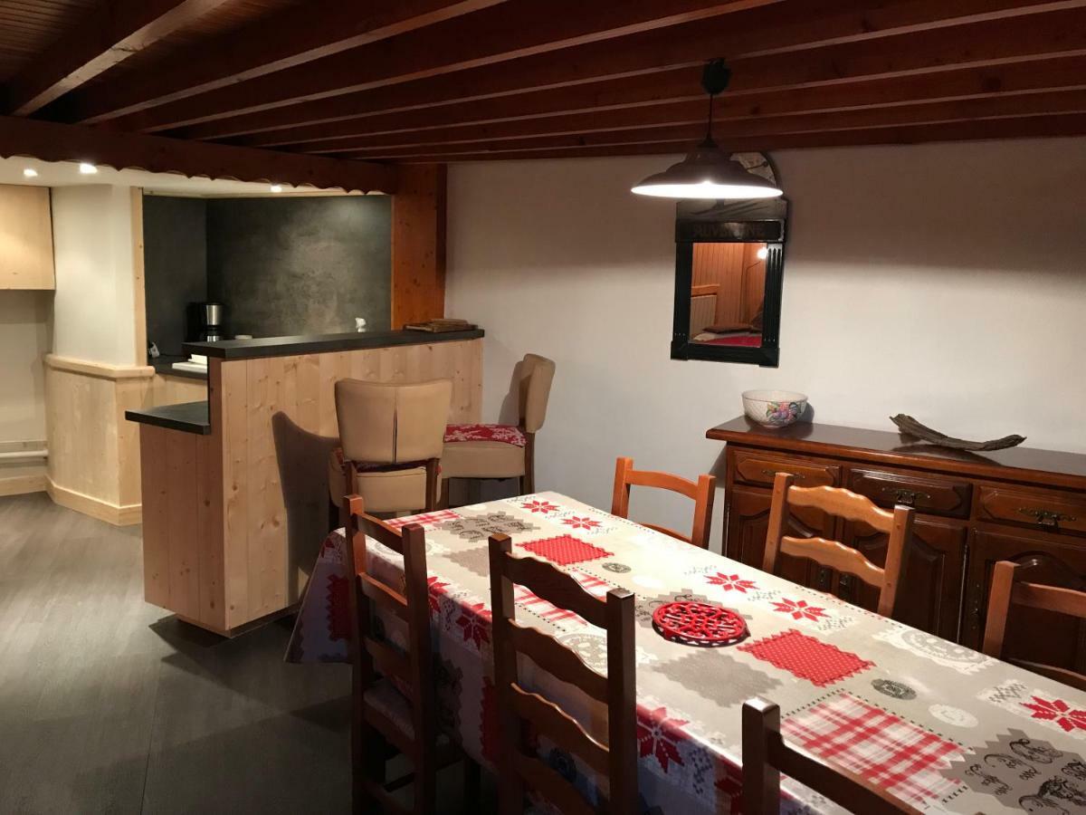 Le Saporta- Studios Et Appartements Meubles De Tourisme Le Lioran Luaran gambar